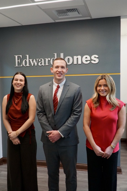 Joseph Lotozo and his team at Edward Jones, Tremont Center, Upper Arlington Ohio